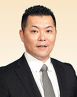 前田亮祐様